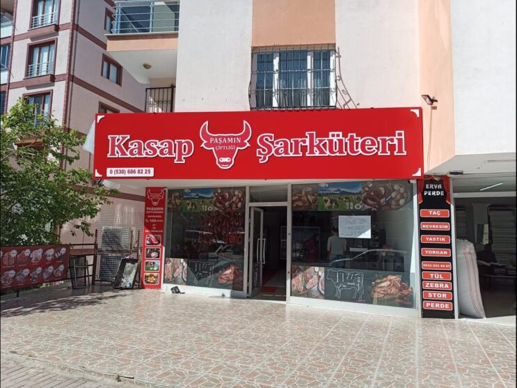 Şarküteri Tabelası